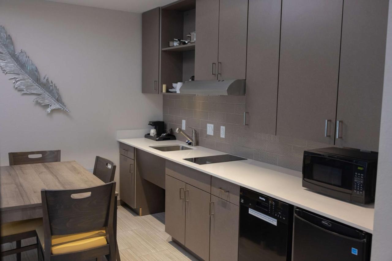 Best Western Plus Executive Residency Phoenix North Happy Valley Exterior photo