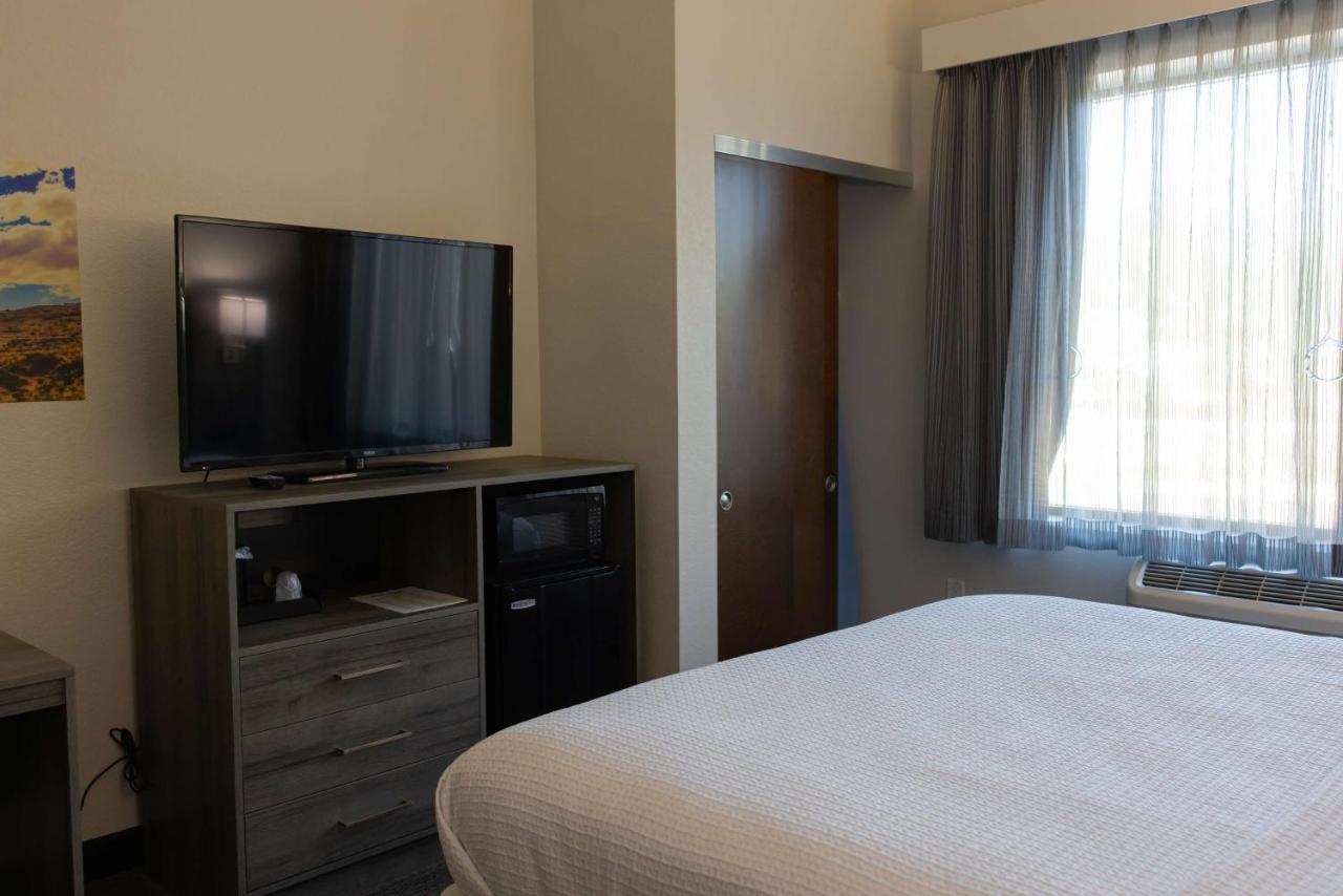 Best Western Plus Executive Residency Phoenix North Happy Valley Exterior photo