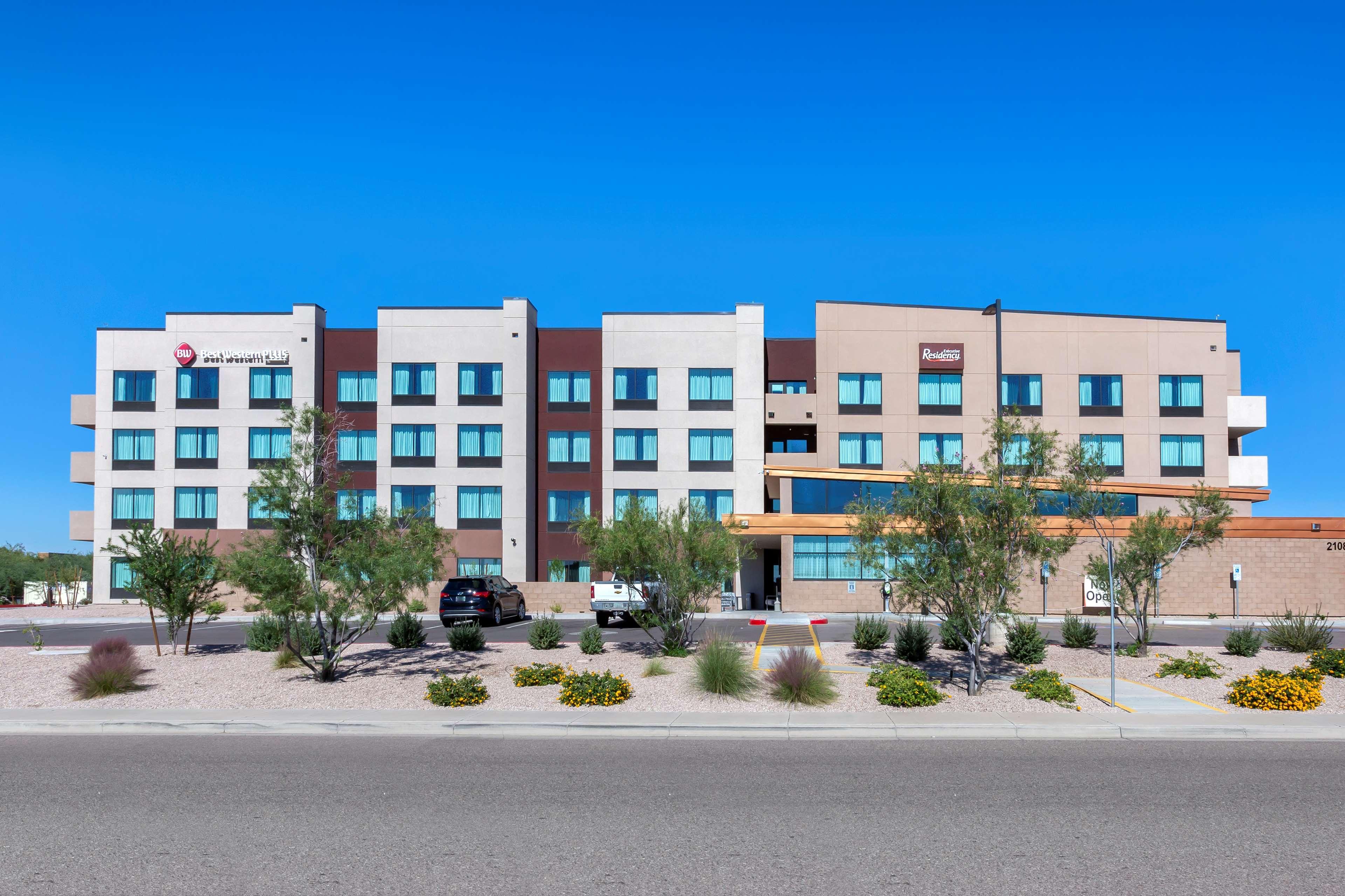 Best Western Plus Executive Residency Phoenix North Happy Valley Exterior photo